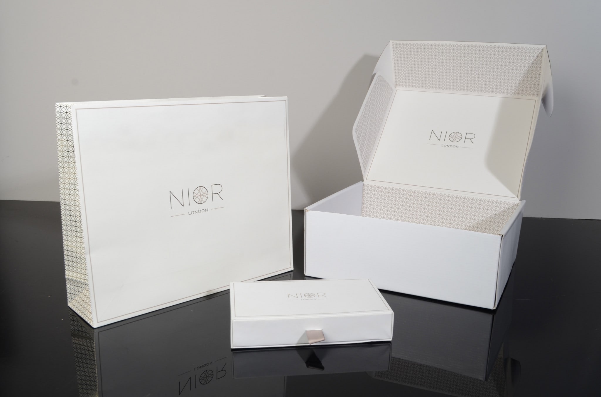 Nior Box packaging
